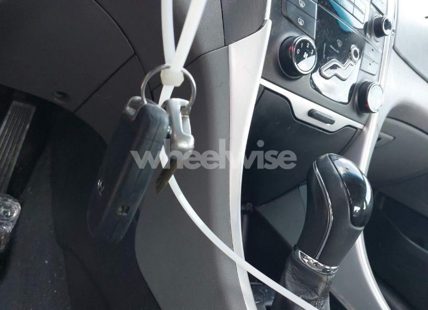 Photo 11 of 2011 Hyundai Sonata SE (VIN 5NPEC4AC3BH230361)