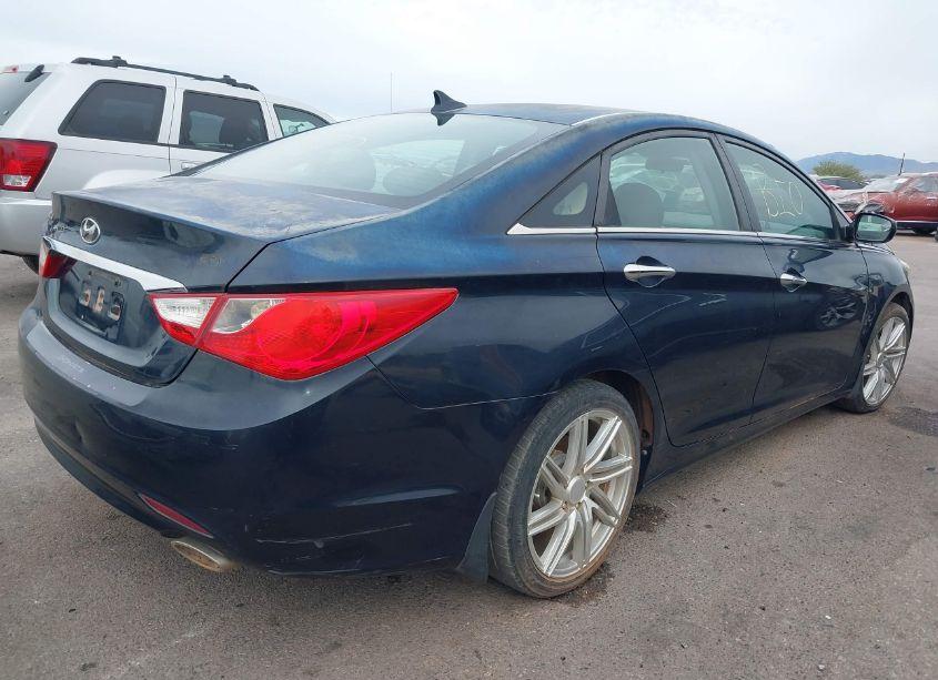Photo 4 of 2011 Hyundai Sonata SE (VIN 5NPEC4AC3BH263103)