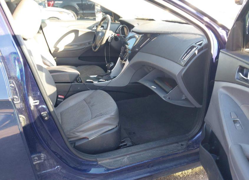 Photo 5 of 2011 Hyundai Sonata SE (VIN 5NPEC4AC3BH267393)