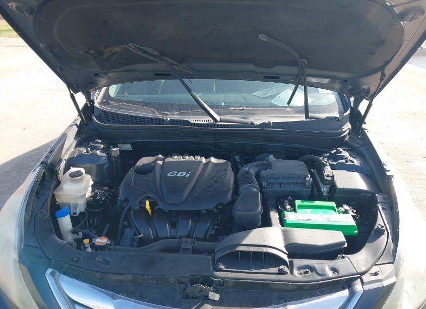 Photo 10 of 2012 Hyundai Sonata SE (VIN 5NPEC4AC3CH327822)