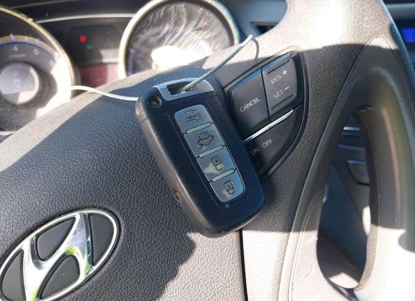 Photo 11 of 2012 Hyundai Sonata SE (VIN 5NPEC4AC3CH327822)