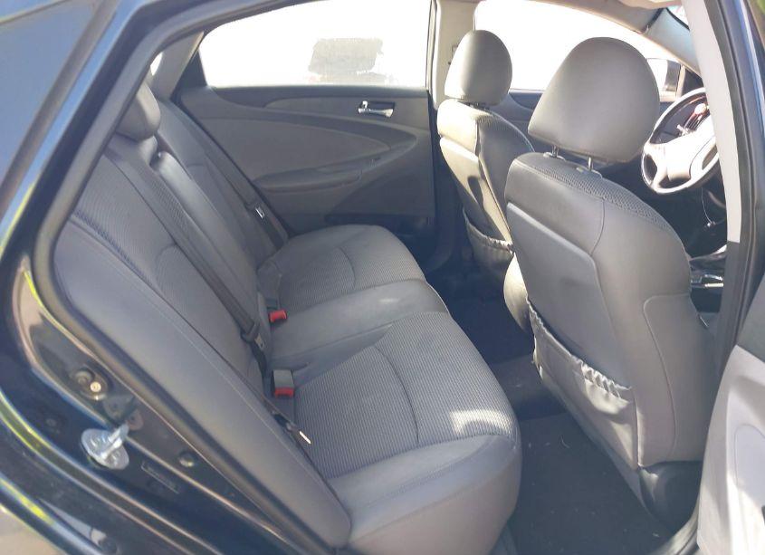 Photo 8 of 2012 Hyundai Sonata SE (VIN 5NPEC4AC3CH327822)