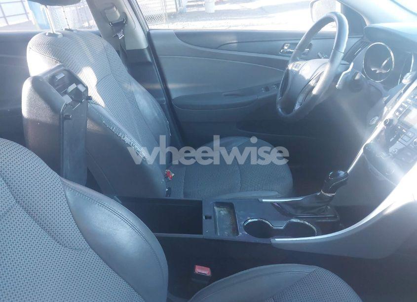 Photo 5 of 2012 Hyundai Sonata SE (VIN 5NPEC4AC3CH346998)