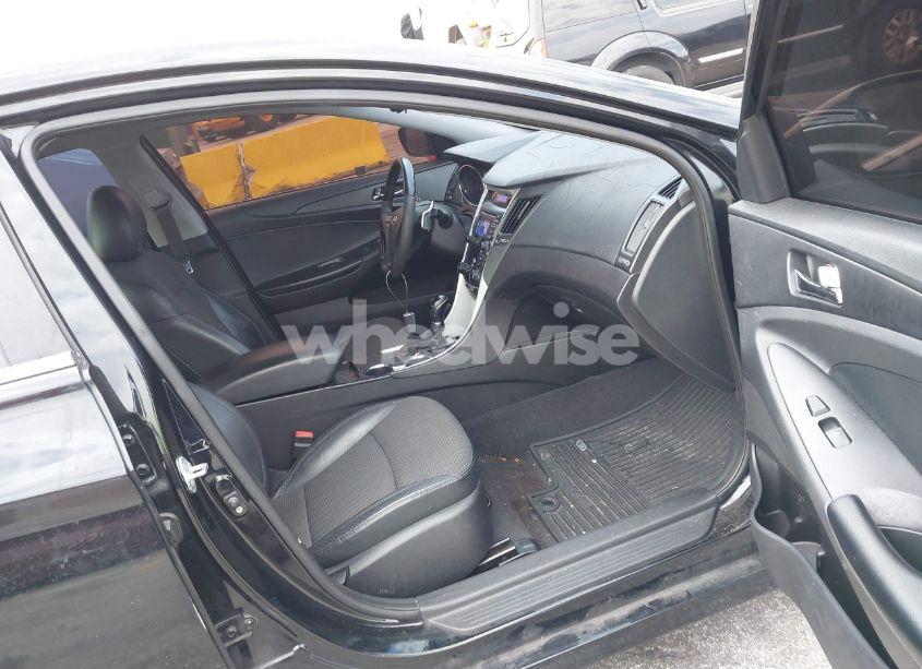 Photo 5 of 2012 Hyundai Sonata SE (VIN 5NPEC4AC3CH350016)
