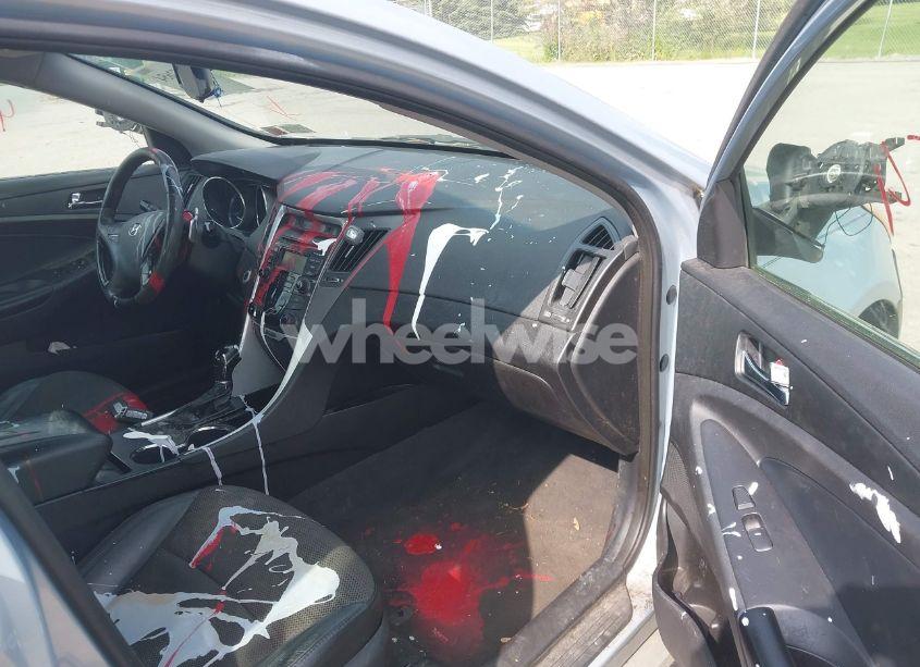 Photo 5 of 2012 Hyundai Sonata SE (VIN 5NPEC4AC3CH368855)