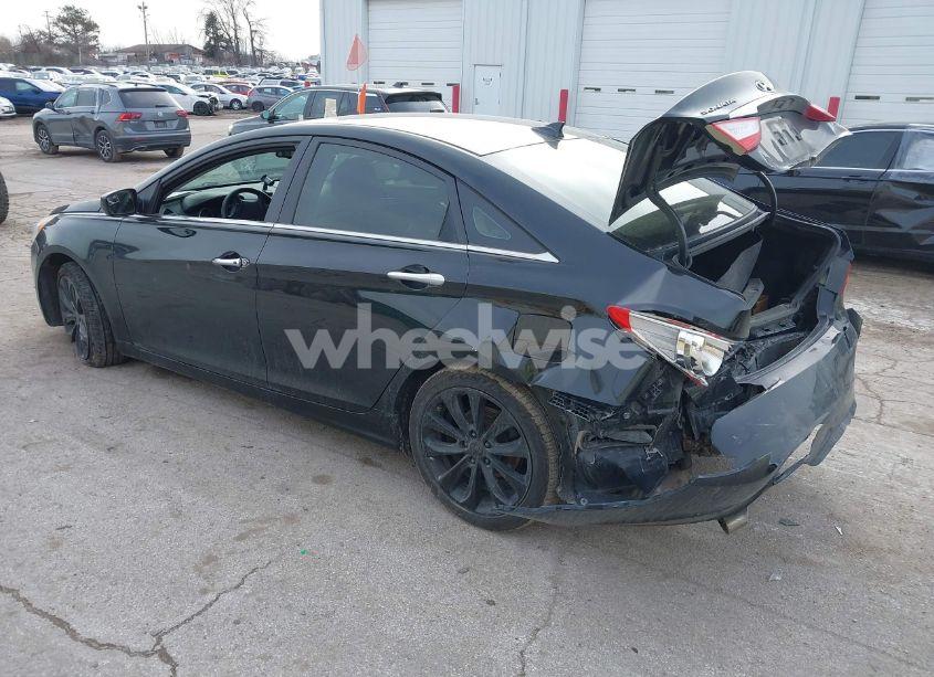 Photo 3 of 2012 Hyundai Sonata SE (VIN 5NPEC4AC3CH370797)