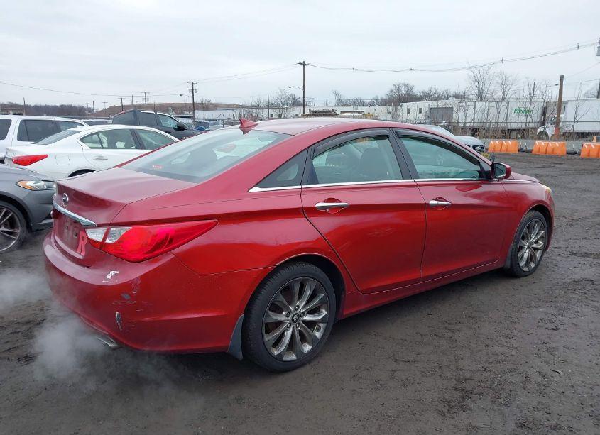 Photo 4 of 2012 Hyundai Sonata SE (VIN 5NPEC4AC3CH375742)