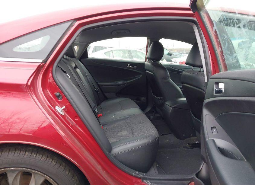 Photo 8 of 2012 Hyundai Sonata SE (VIN 5NPEC4AC3CH375742)