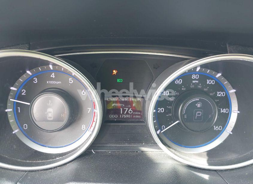 Photo 7 of 2012 Hyundai Sonata SE (VIN 5NPEC4AC3CH387437)