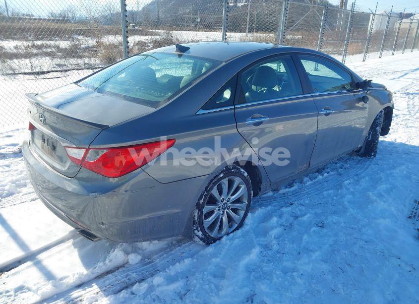 Photo 4 of 2012 Hyundai Sonata SE (VIN 5NPEC4AC3CH413986)