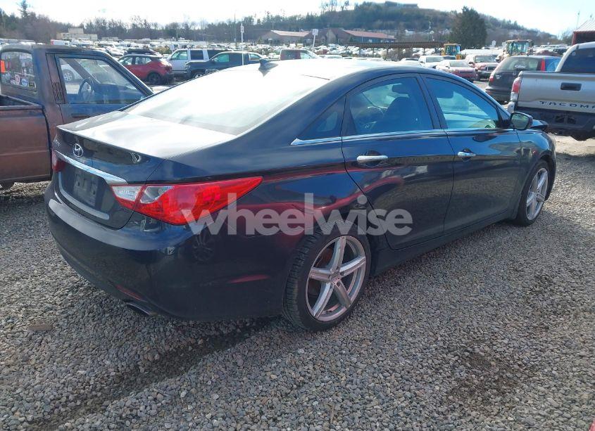 Photo 4 of 2012 Hyundai Sonata SE (VIN 5NPEC4AC3CH437754)