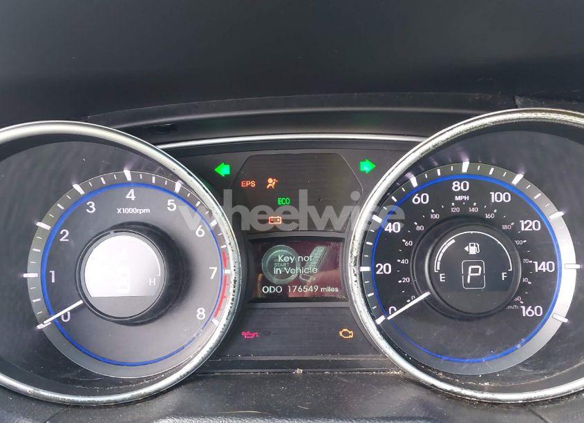 Photo 7 of 2012 Hyundai Sonata SE (VIN 5NPEC4AC3CH437754)
