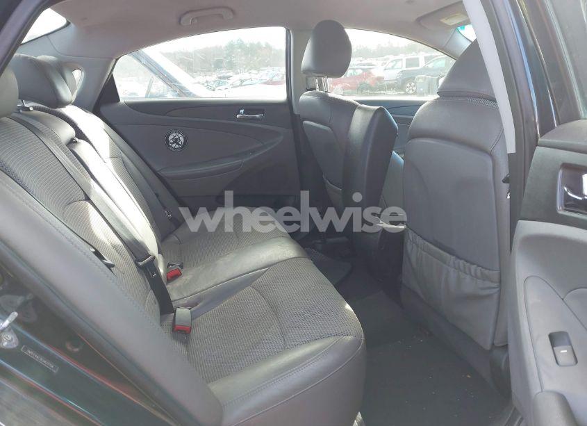 Photo 8 of 2012 Hyundai Sonata SE (VIN 5NPEC4AC3CH437754)