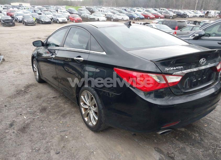 Photo 3 of 2012 Hyundai Sonata SE (VIN 5NPEC4AC3CH451508)