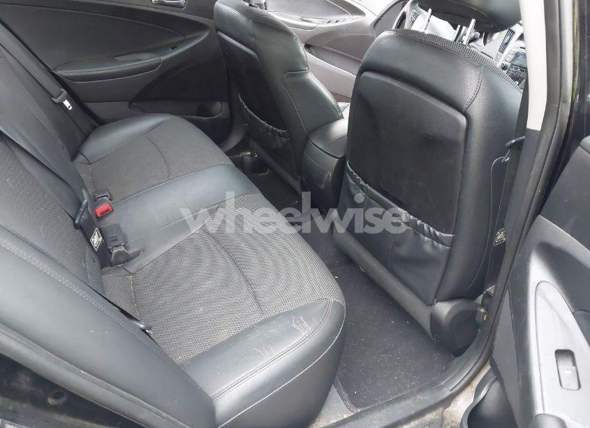 Photo 8 of 2012 Hyundai Sonata SE (VIN 5NPEC4AC3CH451508)