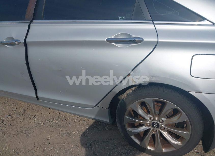 Photo 11 of 2013 Hyundai Sonata SE (VIN 5NPEC4AC3DH509067)