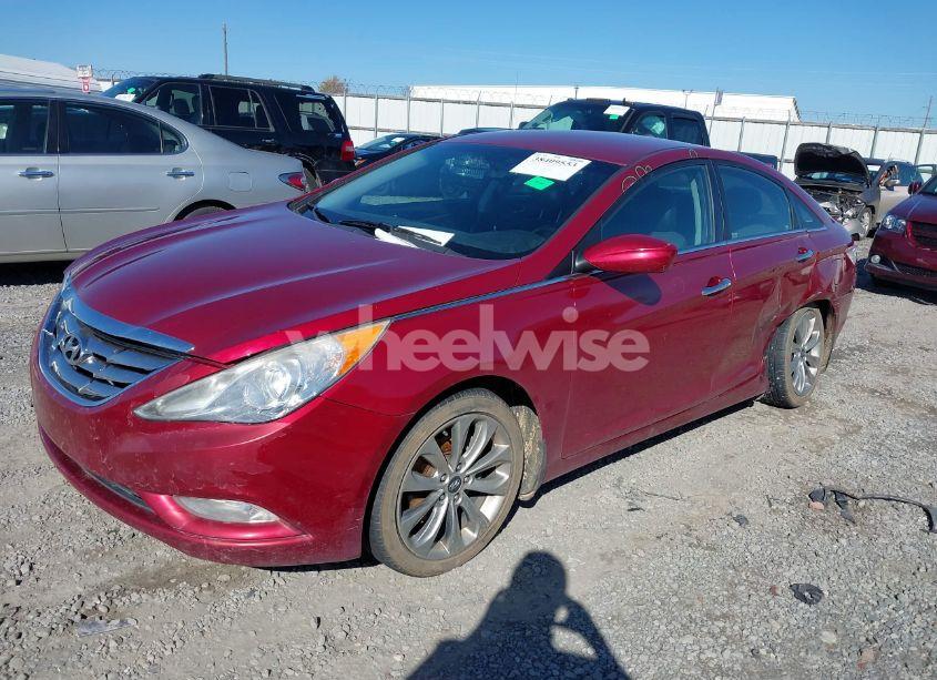 Photo 2 of 2013 Hyundai Sonata SE (VIN 5NPEC4AC3DH510297)