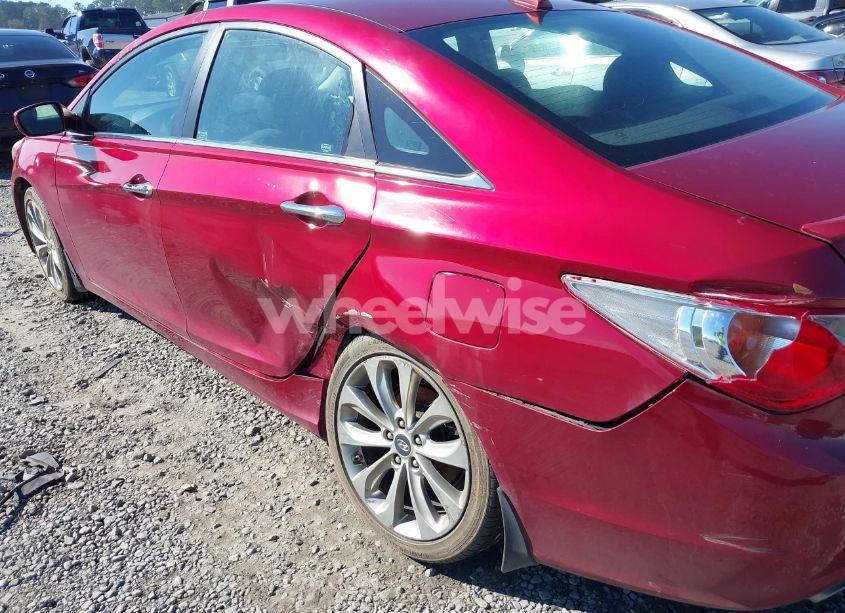 Photo 6 of 2013 Hyundai Sonata SE (VIN 5NPEC4AC3DH510297)
