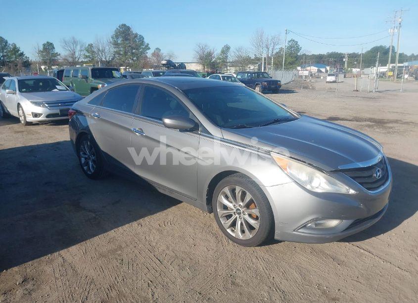 2013 Hyundai Sonata SE (VIN 5NPEC4AC3DH518237) main photo