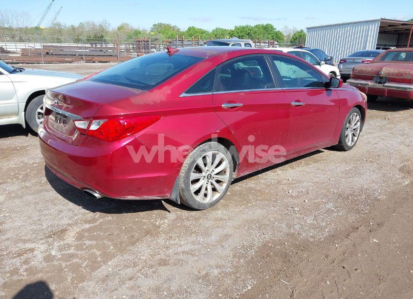 Photo 4 of 2013 Hyundai Sonata SE (VIN 5NPEC4AC3DH602445)