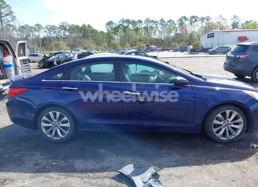 Photo 13 of 2013 Hyundai Sonata SE (VIN 5NPEC4AC3DH614594)