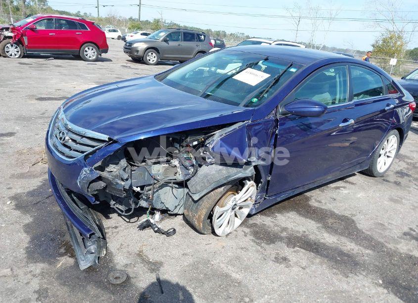 Photo 2 of 2013 Hyundai Sonata SE (VIN 5NPEC4AC3DH614594)