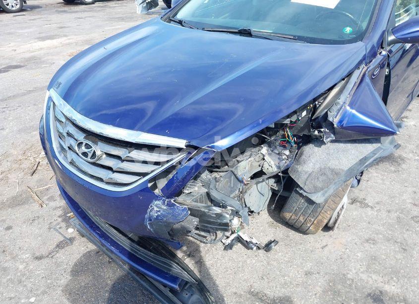 Photo 6 of 2013 Hyundai Sonata SE (VIN 5NPEC4AC3DH614594)