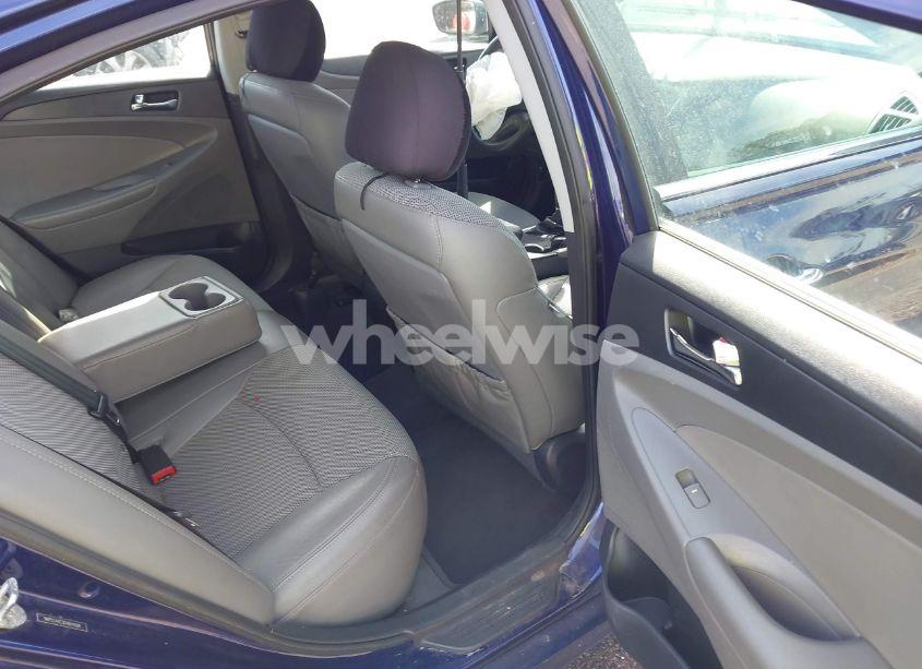 Photo 8 of 2013 Hyundai Sonata SE (VIN 5NPEC4AC3DH614594)