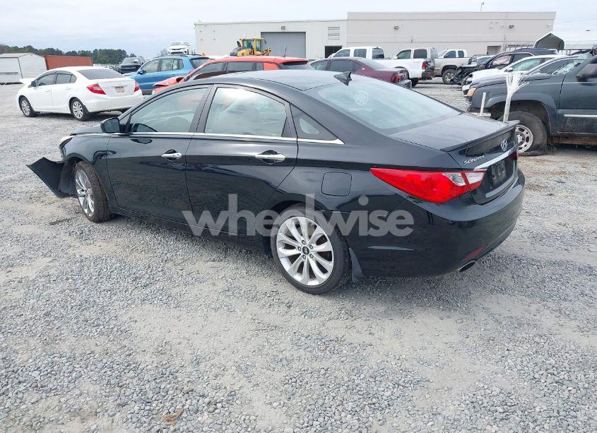 Photo 3 of 2013 Hyundai Sonata SE (VIN 5NPEC4AC3DH620511)
