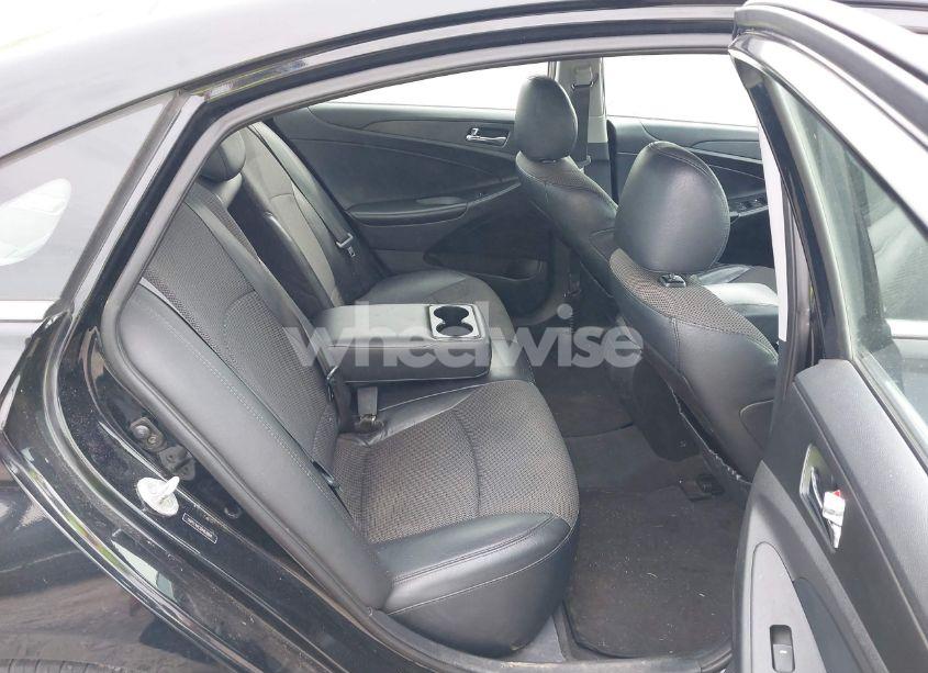 Photo 8 of 2013 Hyundai Sonata SE (VIN 5NPEC4AC3DH620511)