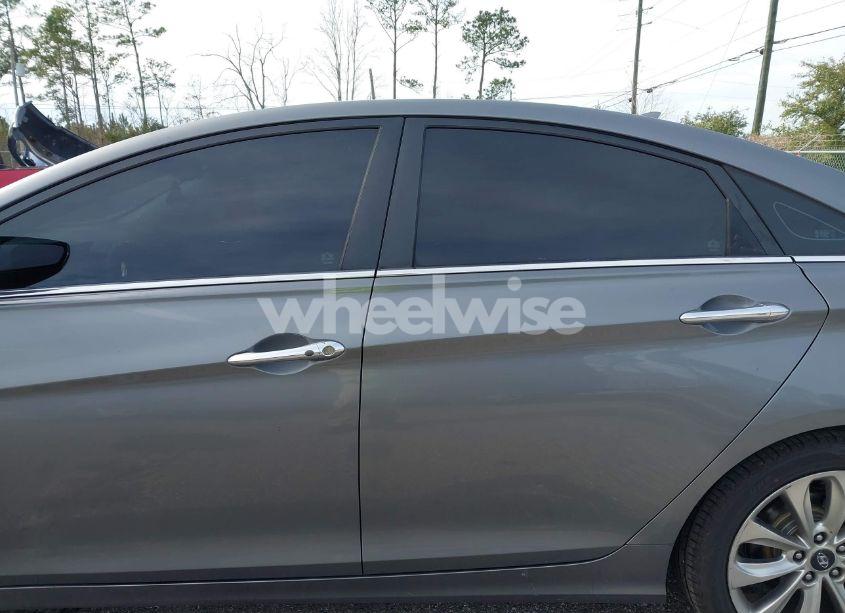 Photo 14 of 2013 Hyundai Sonata SE (VIN 5NPEC4AC3DH642296)