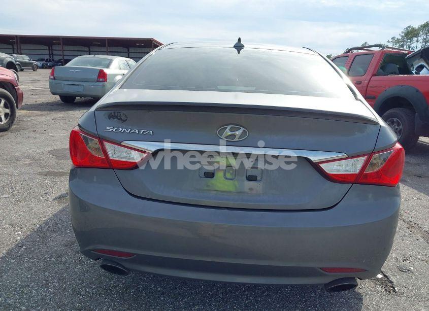 Photo 16 of 2013 Hyundai Sonata SE (VIN 5NPEC4AC3DH642296)