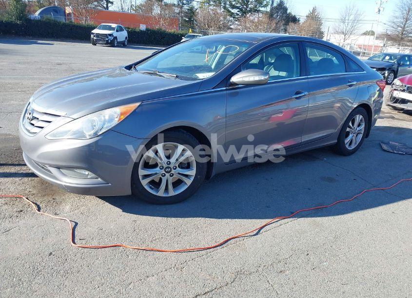 Photo 2 of 2013 Hyundai Sonata LIMITED (VIN 5NPEC4AC3DH653881)