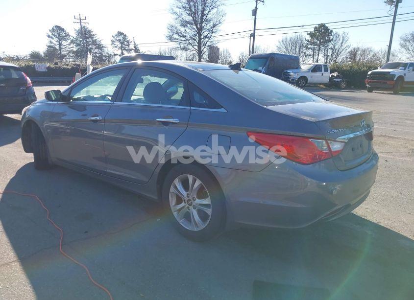 Photo 3 of 2013 Hyundai Sonata LIMITED (VIN 5NPEC4AC3DH653881)