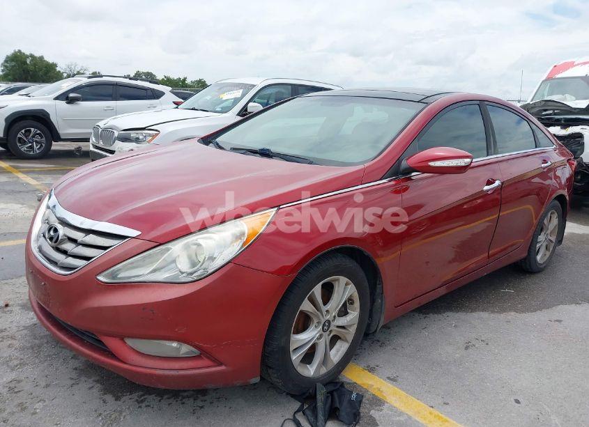 Photo 2 of 2013 Hyundai Sonata LIMITED (VIN 5NPEC4AC3DH680692)