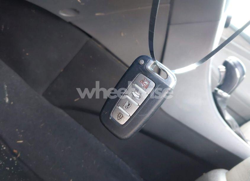 Photo 11 of 2013 Hyundai Sonata SE (VIN 5NPEC4AC3DH683978)