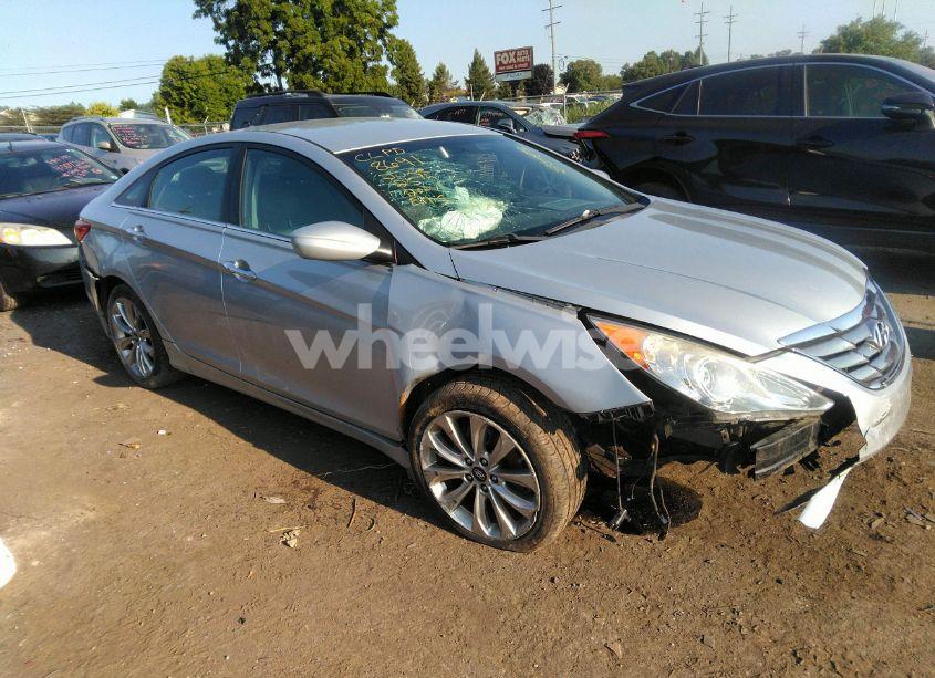 2013 Hyundai Sonata SE (VIN 5NPEC4AC3DH698691) main photo