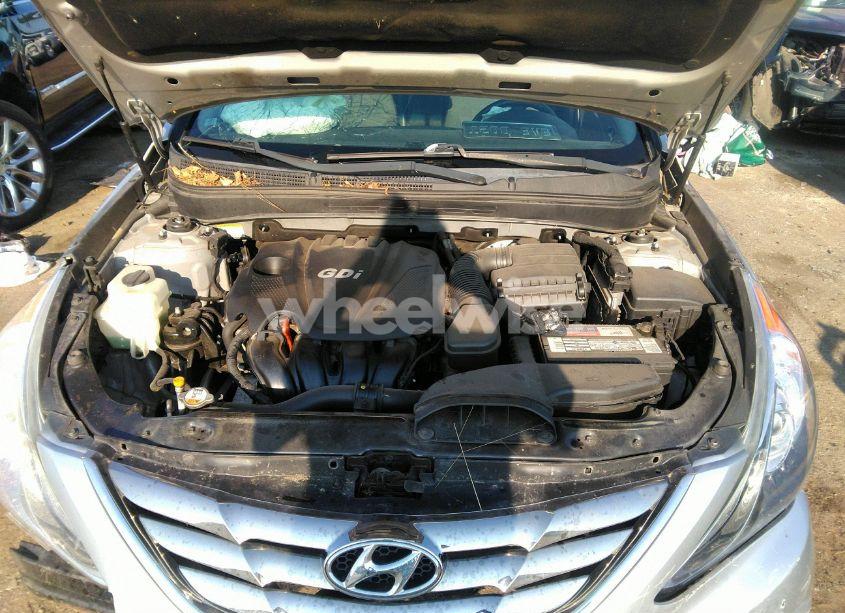 Photo 10 of 2013 Hyundai Sonata SE (VIN 5NPEC4AC3DH698691)