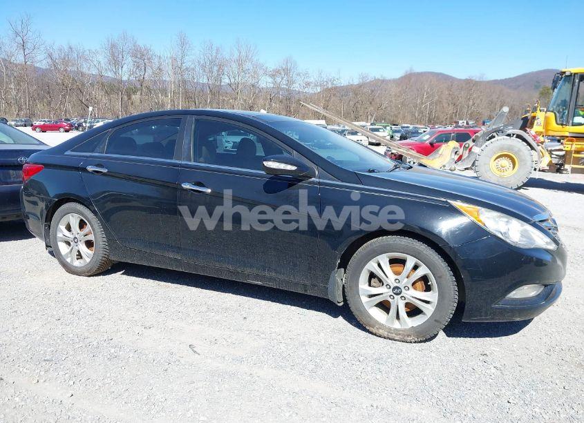 Photo 6 of 2013 Hyundai Sonata LIMITED (VIN 5NPEC4AC3DH715053)