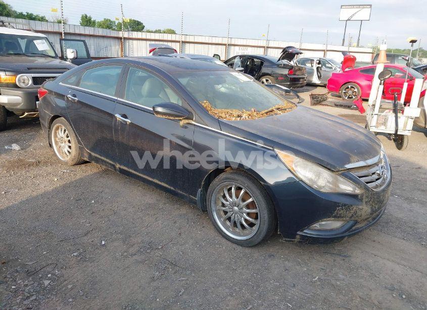 2013 Hyundai Sonata SE (VIN 5NPEC4AC3DH738977) main photo