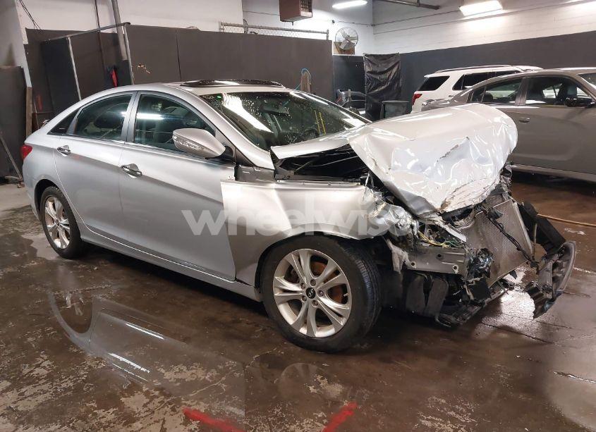 2013 Hyundai Sonata LIMITED (VIN 5NPEC4AC3DH744195) main photo