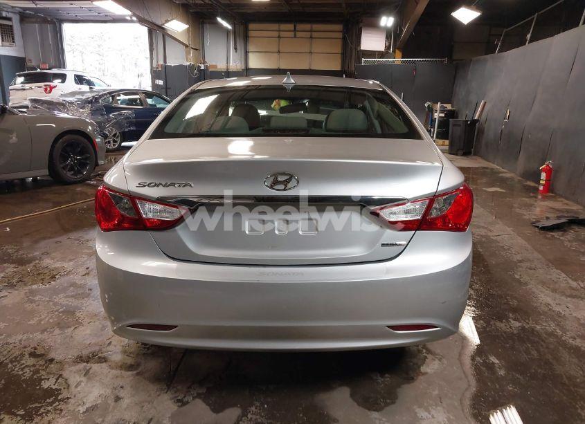 Photo 16 of 2013 Hyundai Sonata LIMITED (VIN 5NPEC4AC3DH744195)