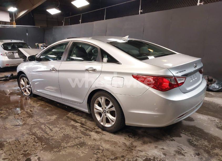 Photo 3 of 2013 Hyundai Sonata LIMITED (VIN 5NPEC4AC3DH744195)