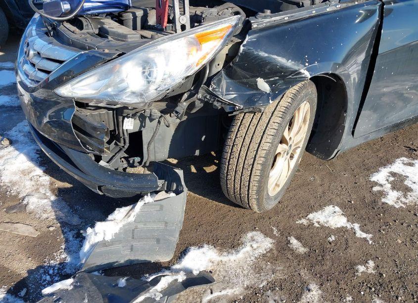 Photo 12 of 2013 Hyundai Sonata LIMITED (VIN 5NPEC4AC3DH790884)