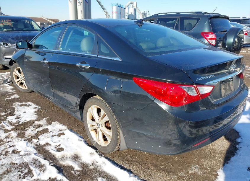 Photo 3 of 2013 Hyundai Sonata LIMITED (VIN 5NPEC4AC3DH790884)