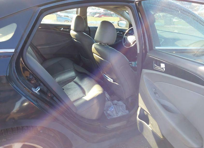 Photo 8 of 2013 Hyundai Sonata LIMITED (VIN 5NPEC4AC3DH790884)