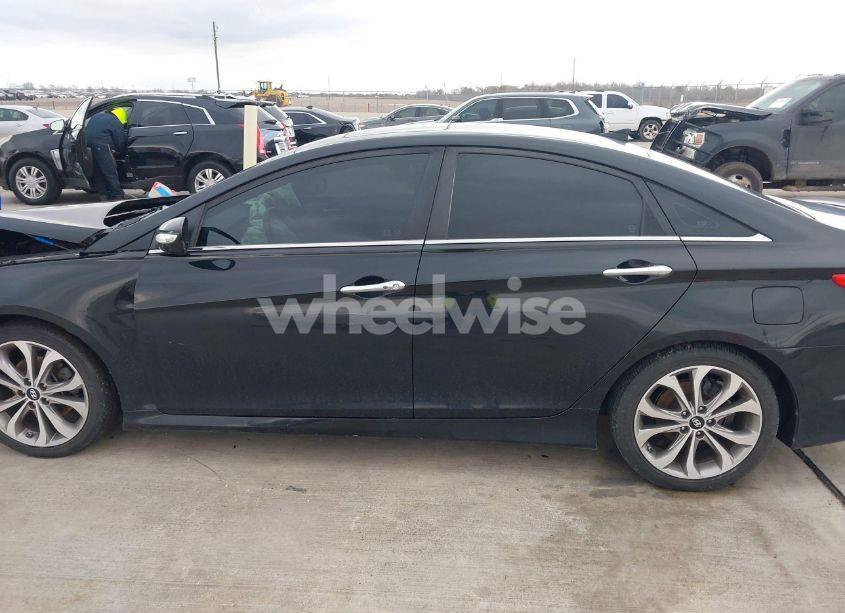 Photo 13 of 2014 Hyundai Sonata SE (VIN 5NPEC4AC3EH851619)