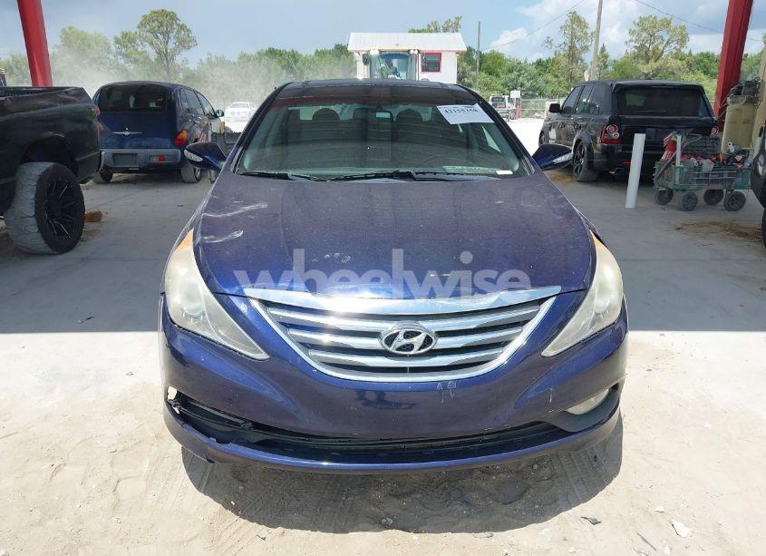 Photo 12 of 2014 Hyundai Sonata SE (VIN 5NPEC4AC3EH887844)