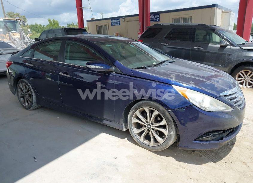 Photo 13 of 2014 Hyundai Sonata SE (VIN 5NPEC4AC3EH887844)