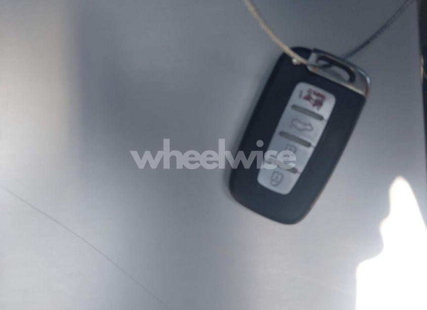 Photo 11 of 2011 Hyundai Sonata SE (VIN 5NPEC4AC4BH013076)